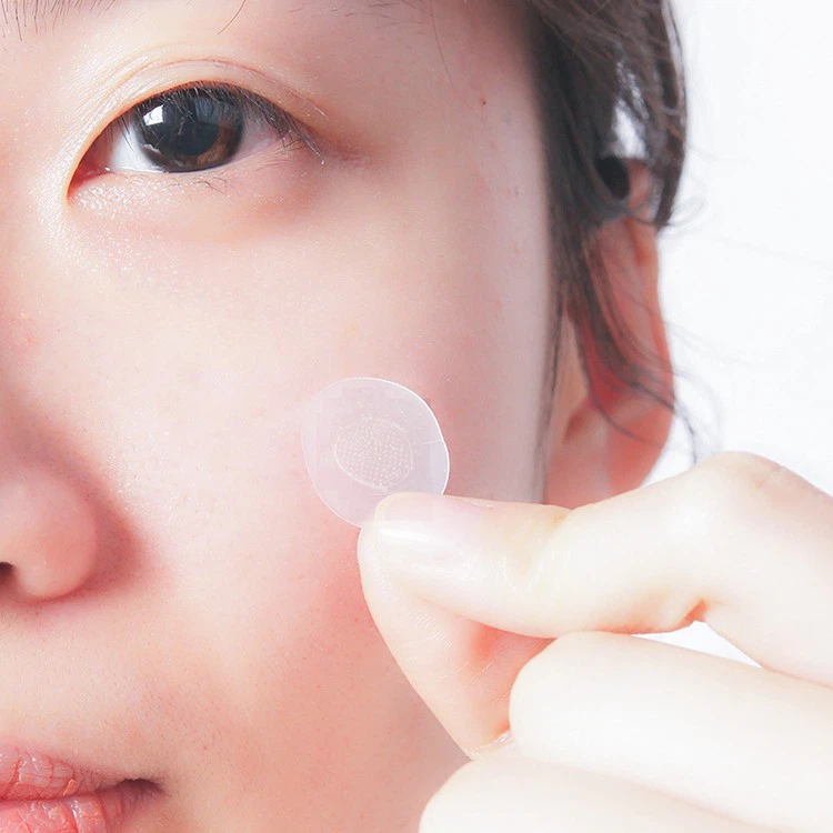 Pimple Patch With Tiny Needles